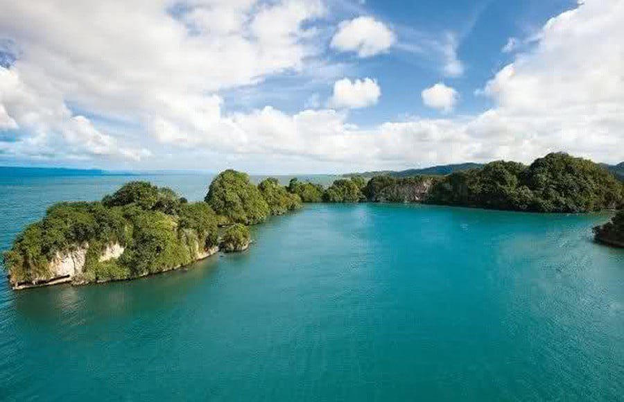 Tour Haitises Park + island Cayo Levantado in Samana Dominican Republic